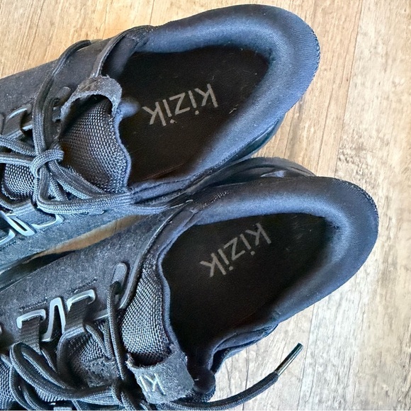 Kizik Wasatch Sneakers | Blackout - Picture 9 of 10